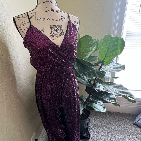 EXPRESS Elegant Purple Sequin Jumpsuit - Picture 3 of 9